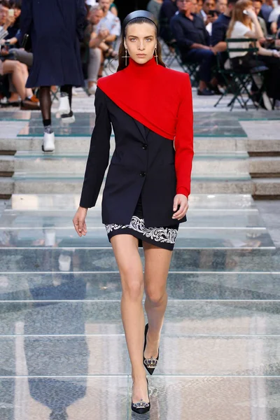 Look 9